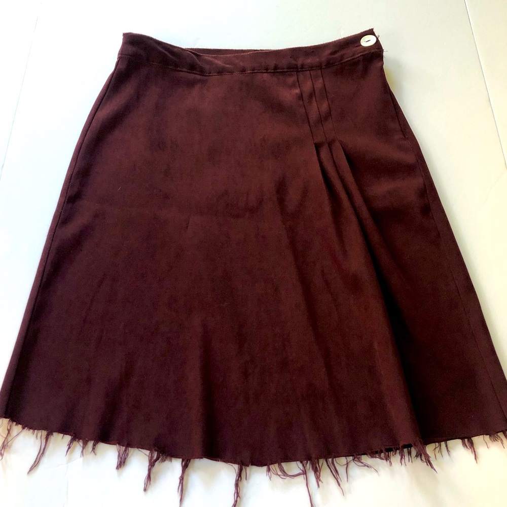 Hype Wine burgundy skirt, suede like, distressed trim, autumn